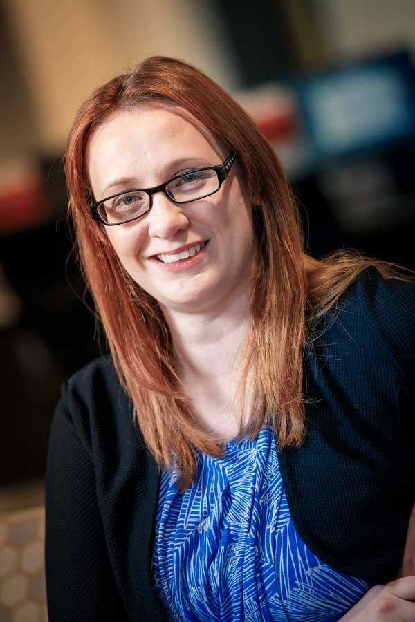 Ms Kerri Morris